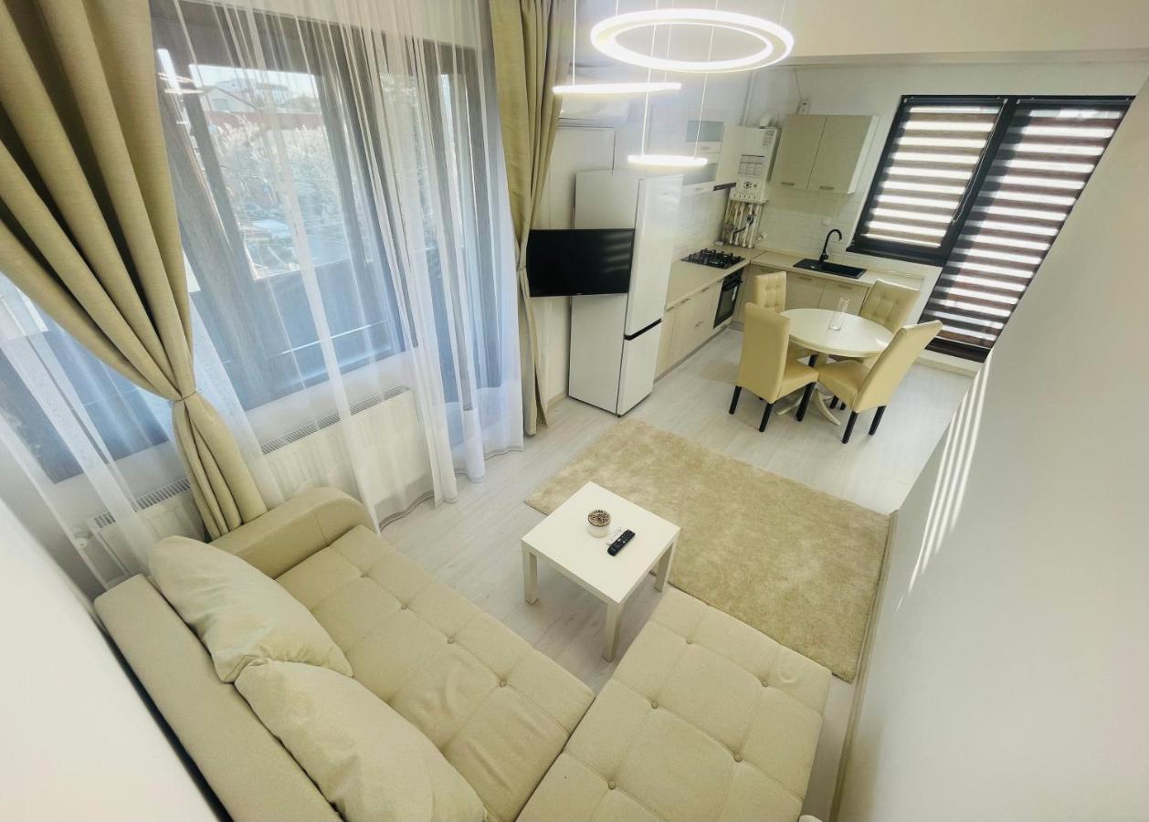 Apartament Cu 2