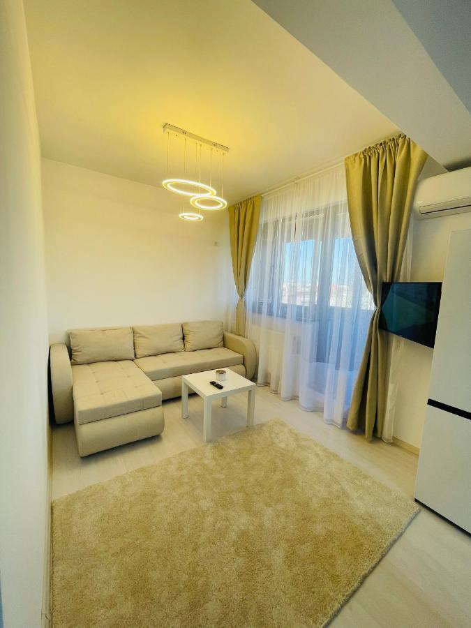 Apartament Cu 2 *